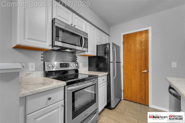 411 Spring Brooke Drive, Brighton, MI 48116