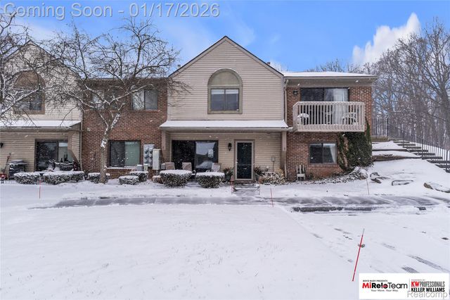 411 Spring Brooke Drive, Brighton, MI 48116