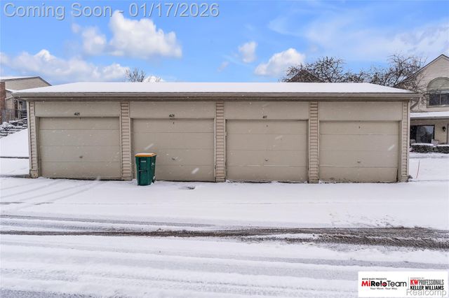 411 Spring Brooke Drive, Brighton, MI 48116