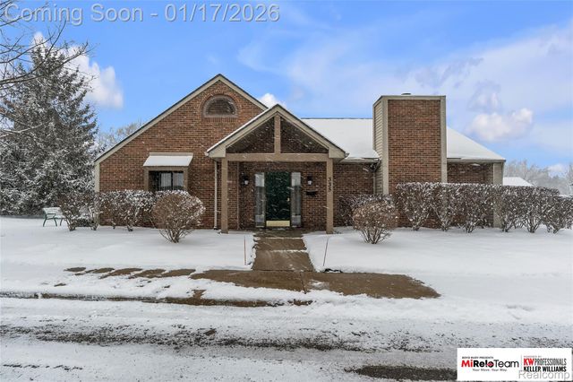 411 Spring Brooke Drive, Brighton, MI 48116