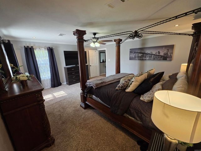 241 Cole Mountain Road, Springfield, AR 72157