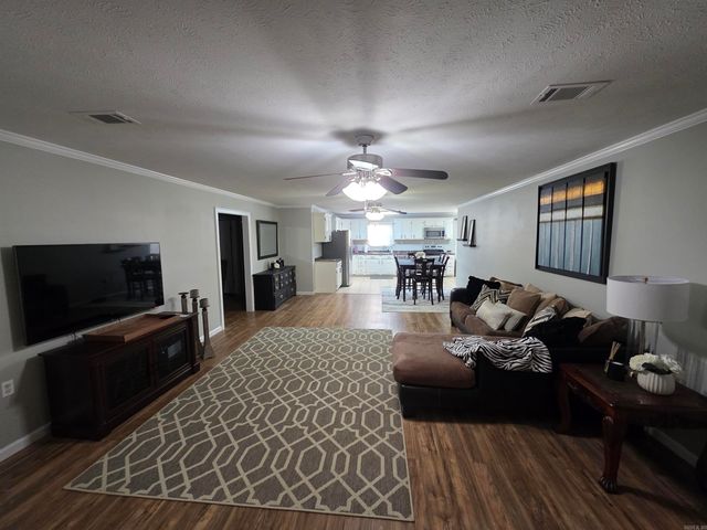 241 Cole Mountain Road, Springfield, AR 72157