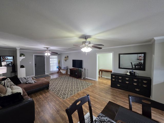 241 Cole Mountain Road, Springfield, AR 72157
