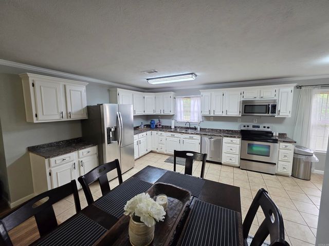 241 Cole Mountain Road, Springfield, AR 72157