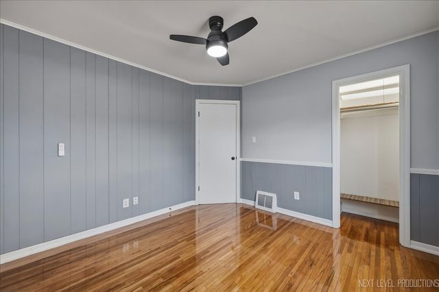 140 S Westlawn Avenue, Aurora, IL 60506