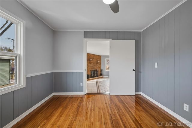 140 S Westlawn Avenue, Aurora, IL 60506