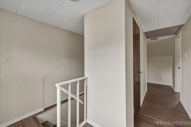 140 S Westlawn Avenue, Aurora, IL 60506