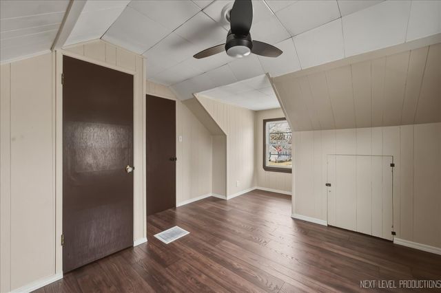 140 S Westlawn Avenue, Aurora, IL 60506