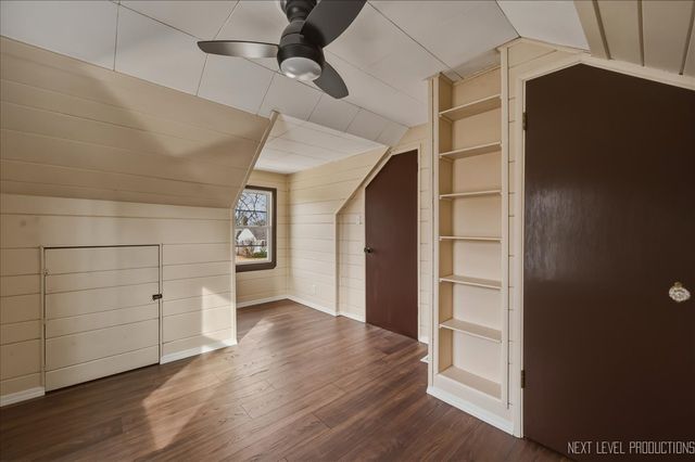 140 S Westlawn Avenue, Aurora, IL 60506