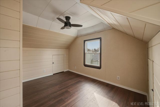 140 S Westlawn Avenue, Aurora, IL 60506