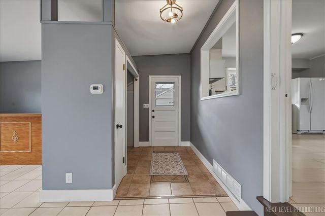 140 S Westlawn Avenue, Aurora, IL 60506