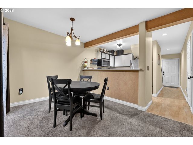 7169 Sw SAGERT St 107, Tualatin, OR 97062