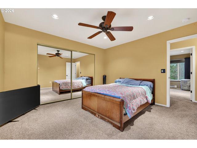 7169 Sw SAGERT St 107, Tualatin, OR 97062