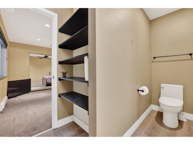 7169 Sw SAGERT St 107, Tualatin, OR 97062