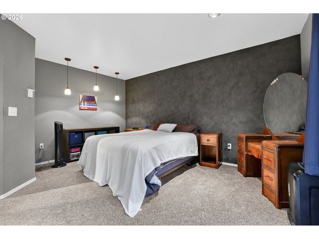 7169 Sw SAGERT St 107, Tualatin, OR 97062