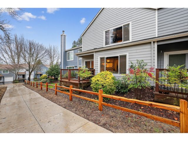 7169 Sw SAGERT St 107, Tualatin, OR 97062