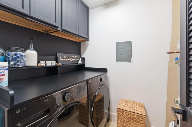 2422 N Main Street F, Salinas, CA 93906