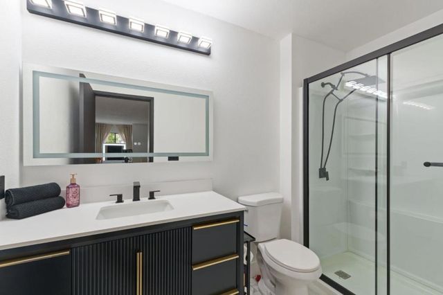 2422 N Main Street F, Salinas, CA 93906