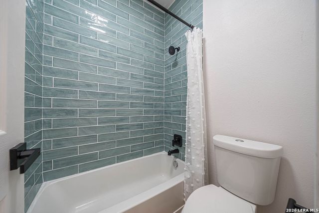 122 CARMEL DR, Cibolo, TX 78108