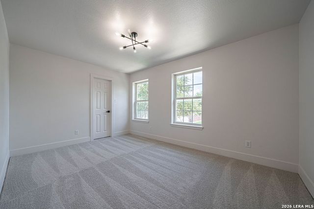122 CARMEL DR, Cibolo, TX 78108