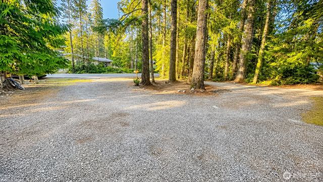 80 E Country Club Drive E, Union, WA 98592