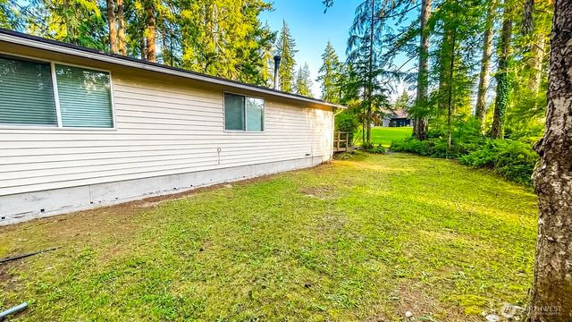 80 E Country Club Drive E, Union, WA 98592