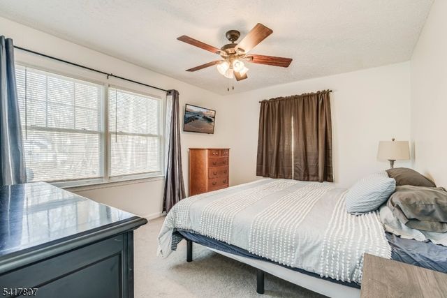 19 Lawnwood Ave, Newton Town, NJ 07860