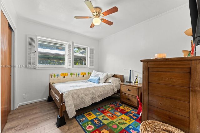 200 NW 33rd St, Oakland Park, FL 33309