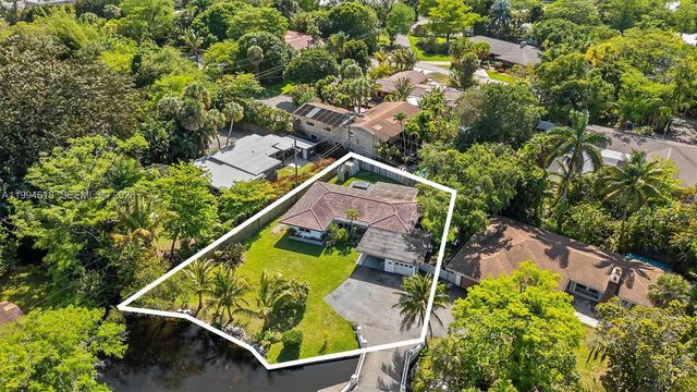 200 NW 33rd St, Oakland Park, FL 33309