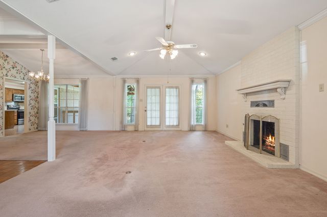 329 Jamie Way, Greenville, TX 75402