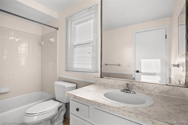 615 W 13 Mile Road, Royal Oak, MI 48073