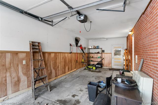 615 W 13 Mile Road, Royal Oak, MI 48073