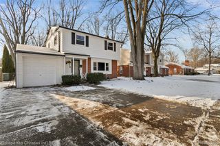 615 W 13 Mile Road, Royal Oak, MI 48073