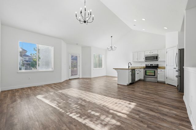 2309 S 2040 W, Woods Cross, UT 84087