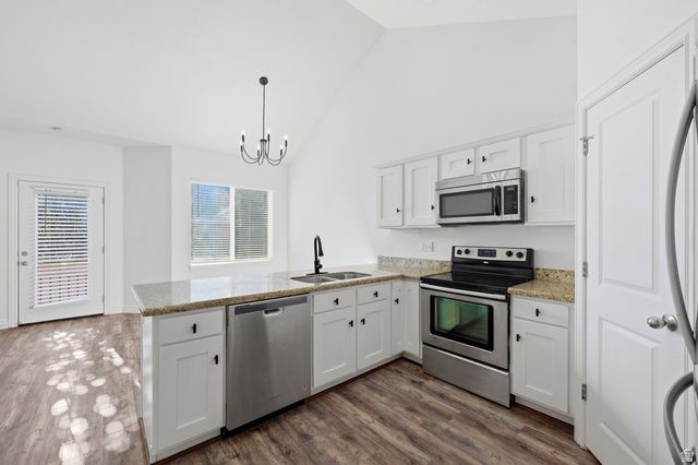 2309 S 2040 W, Woods Cross, UT 84087