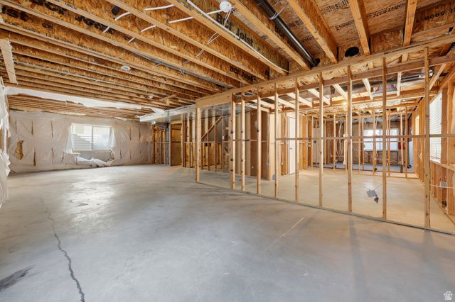 2309 S 2040 W, Woods Cross, UT 84087