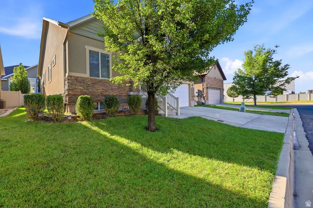 2309 S 2040 W, Woods Cross, UT 84087
