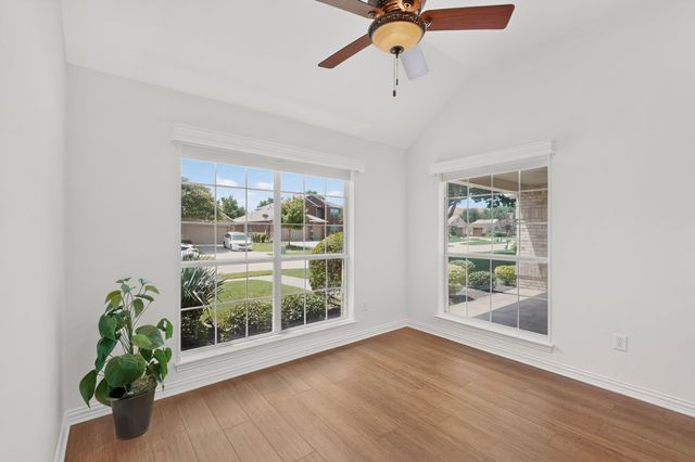 9516 Grandview Drive, Denton, TX 76207