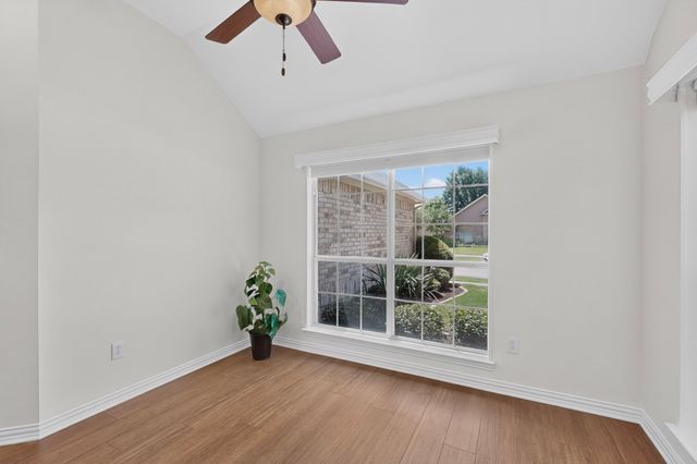 9516 Grandview Drive, Denton, TX 76207