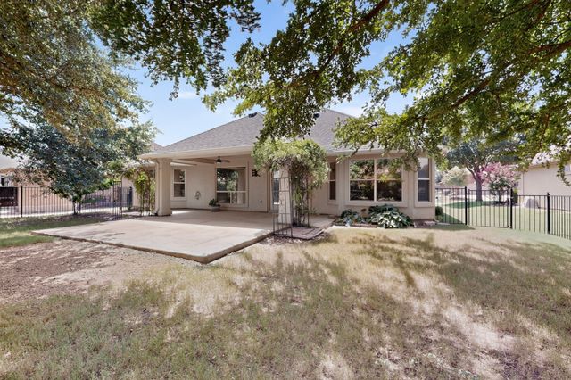 9516 Grandview Drive, Denton, TX 76207