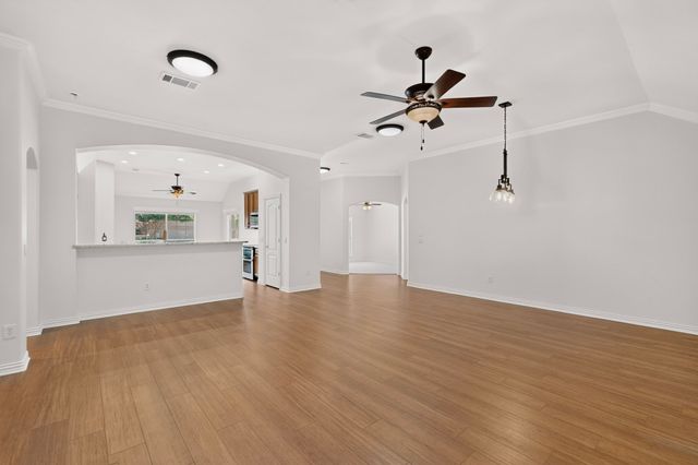 9516 Grandview Drive, Denton, TX 76207