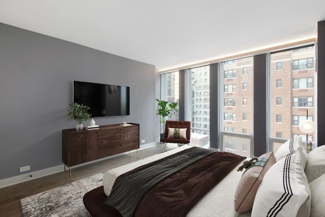 200 E DELAWARE Place 13D, Chicago, IL 60611