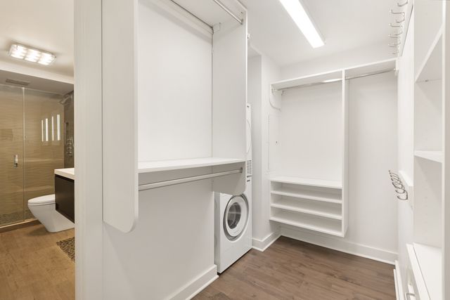 200 E DELAWARE Place 13D, Chicago, IL 60611