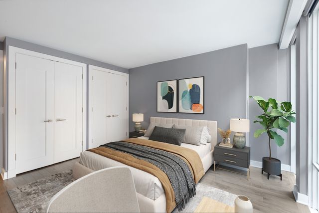 200 E DELAWARE Place 13D, Chicago, IL 60611