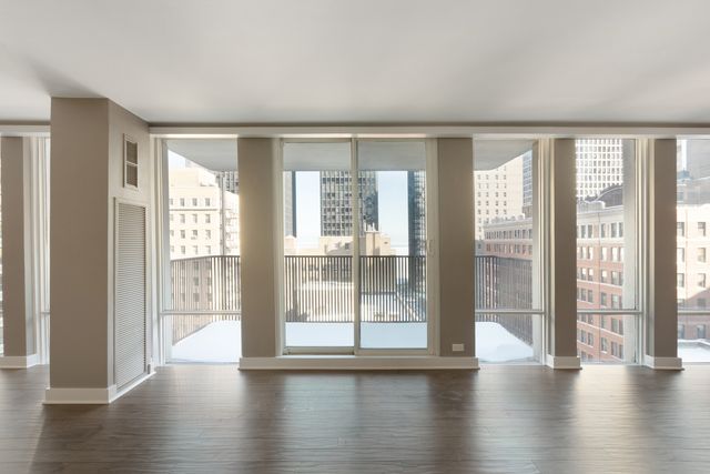 200 E DELAWARE Place 13D, Chicago, IL 60611