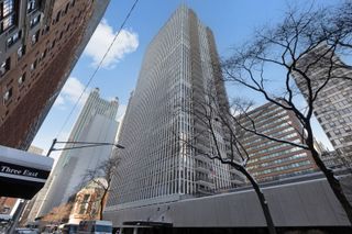 200 E DELAWARE Place 13D, Chicago, IL 60611