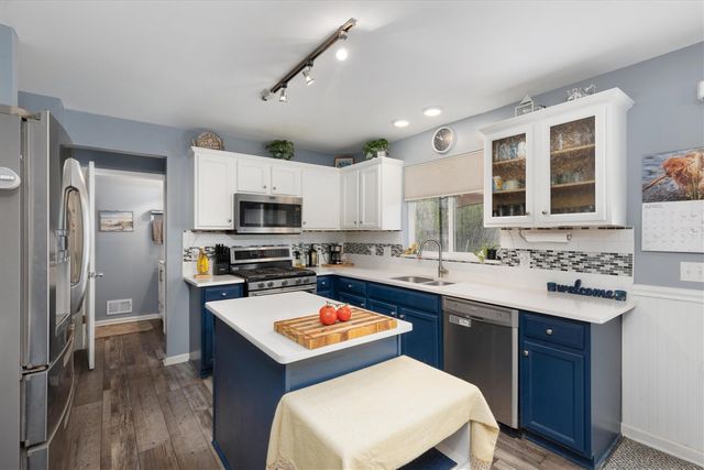 7641 Turrillium Lane, Waterford, MI 48327