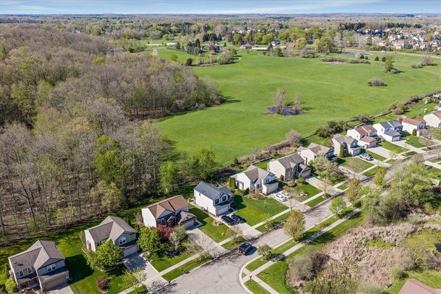 7641 Turrillium Lane, Waterford, MI 48327