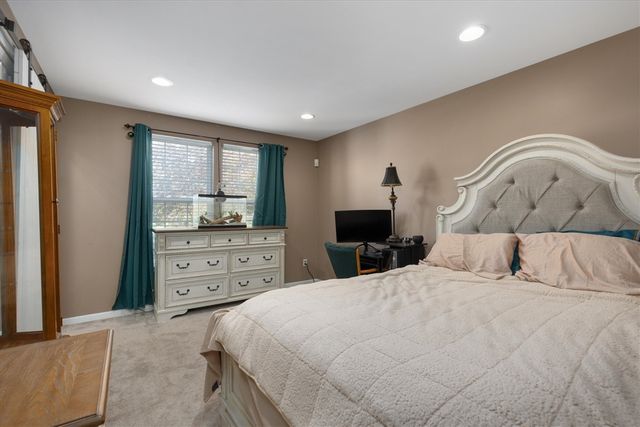 7641 Turrillium Lane, Waterford, MI 48327