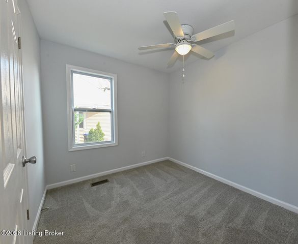 3907 Peachtree Ave, Louisville, KY 40215